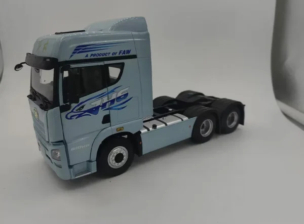Jiefang JH6 Blue Tractor Truck